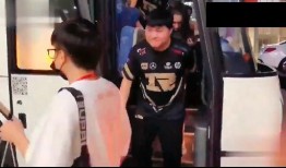 篮球网红被女友爆料视频,真相揭露与情感纠葛